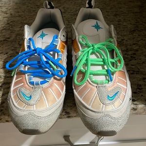 Queen Leo air max 98 worn twice no box